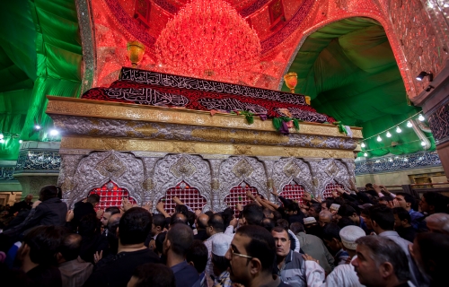 ضريح الإمام الحسين (عليه السلام)