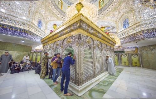 ضريح الإمام الحسين (عليه السلام)