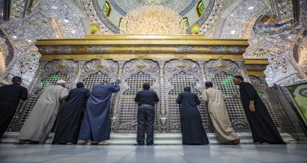 ضريح الإمام الحسين (عليه السلام)
