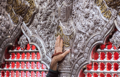 شباك ضريح الامام الحسين عليه السلام 