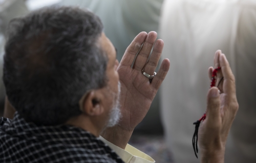  اللهم تقبل اعمالنا بحق هذه الليلة العظيمة