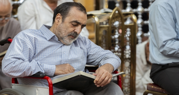 حتى وان اصابني العججز فاني على نهج ائمتي اسير