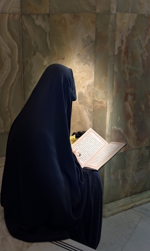زيارة الإمام الحسين داخل الصحن الشريف