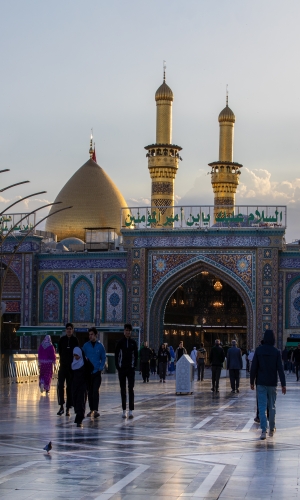 السلام عليك ياقمر بني هاشم 