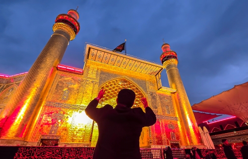 أجواء الدعاء ليلة القدر في مرقد الامام علي (ع)