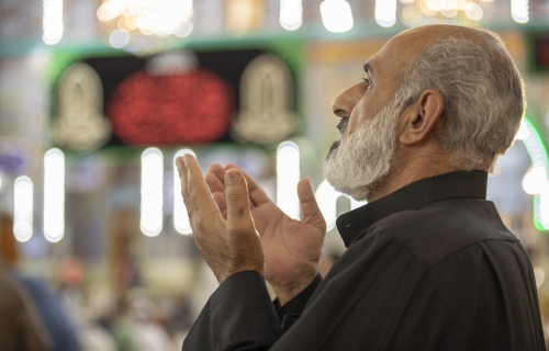  السَّلامُ عَلَيْكَ يَا كَهْفَ المُؤْمِنِينَ