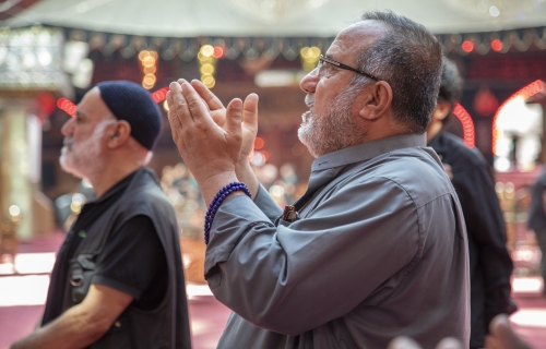 أجواء الدعاء في الصحن العباسي الشريف