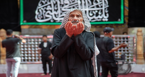 أجواء الدعاء في الصحن العباسي الشريف